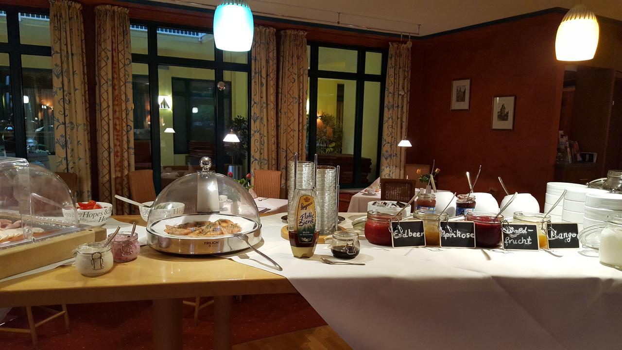 Weinhotel Atrium 巴特萨尔茨乌夫伦 外观 照片